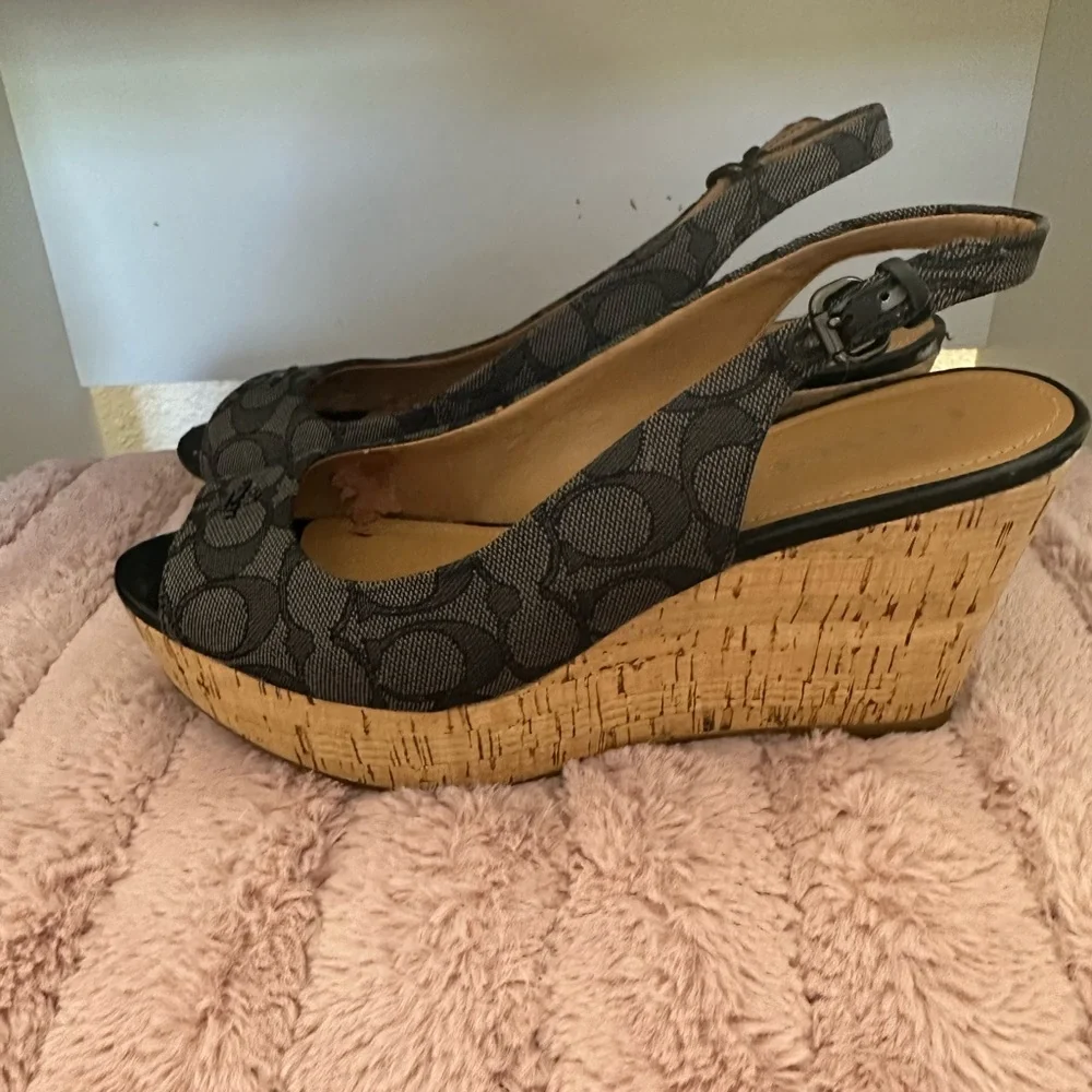 Coach shoes size 8 - Picture 4 of 4